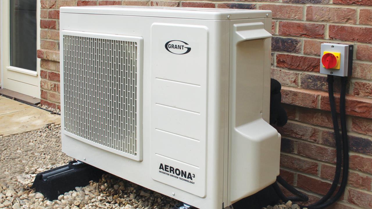 Grant Aerona3 air source heat pump Installation Guide image